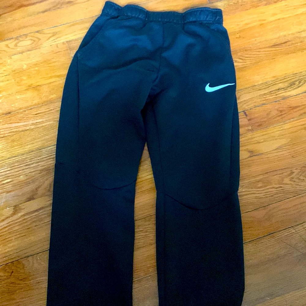 Youth XL Black Nike Sweatpants